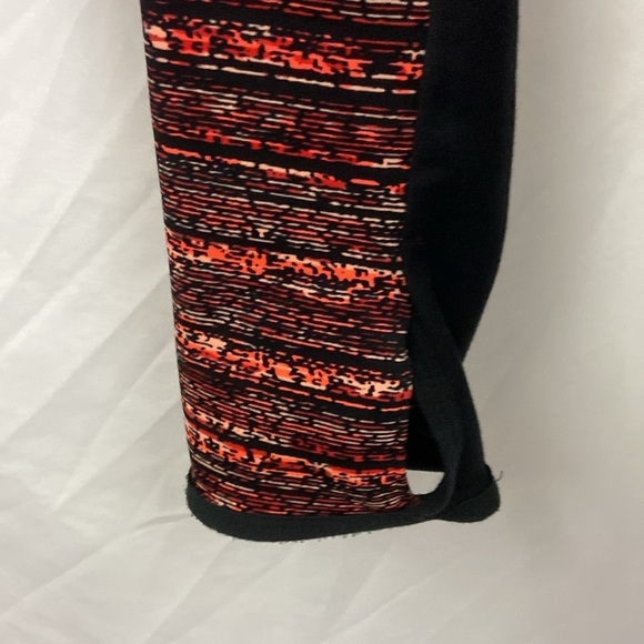 Nike Women’s Therma-Fit Hoodie Size Small Full Black Multicolor - Picture 6 of 10